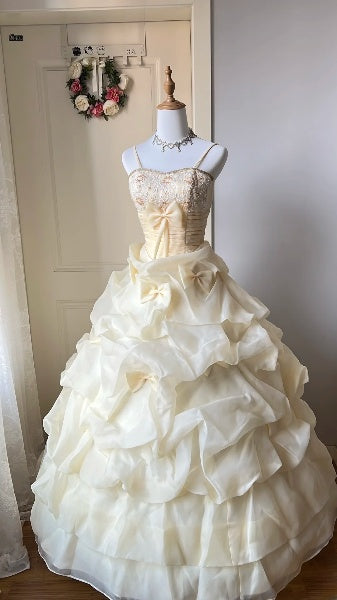 Quinceanera-Ballkleid für den 15. Geburtstag, Spaghettiträger, Gelb, mit Rüschen, langes Festkleid RC0504