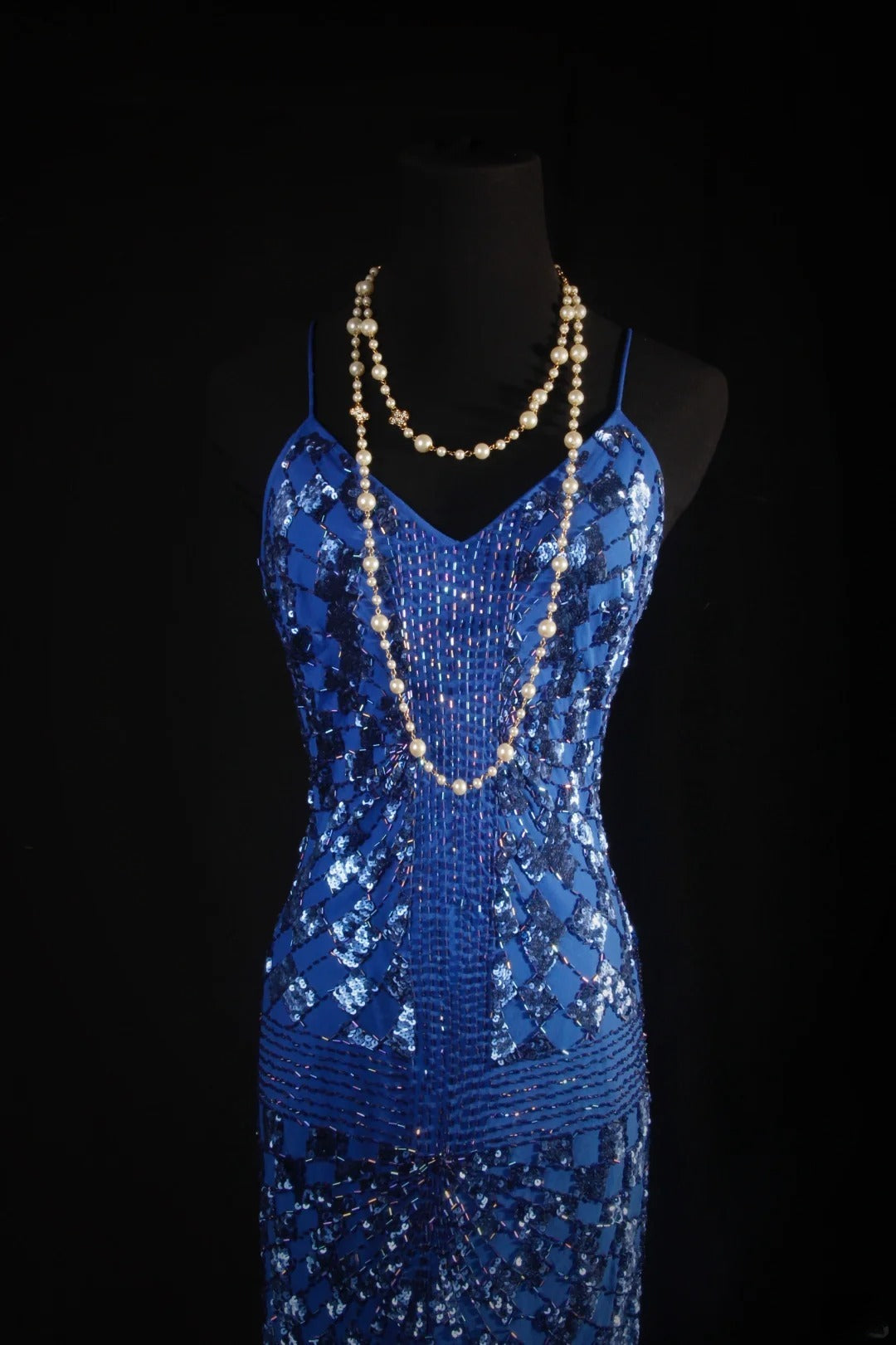 Retro-Kleid im Stil der 50er Jahre: Elegantes Etuikleid mit Spaghettiträgern, königsblau mit Schmuckperlen, ärmellos, mittellang, ideal für Abschlussball, Party oder festliche Anlässe (AS139).