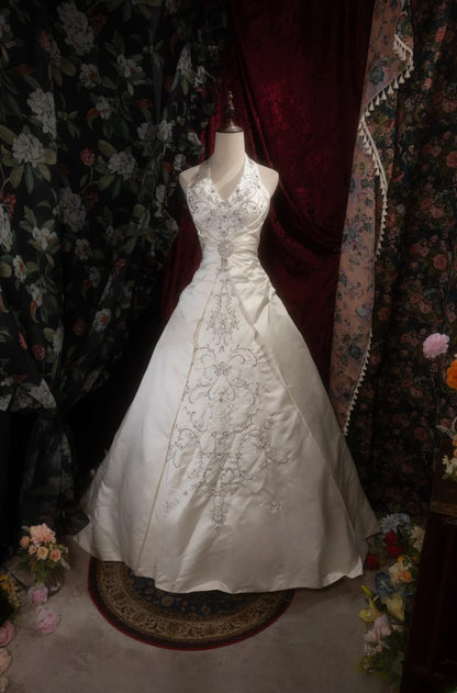 Vintage Ball Gown Halter Satin 1950s White Embroidery With Beading Long Autumn Winter Brides Gown Bridal Dress Wedding Dresses RB8279