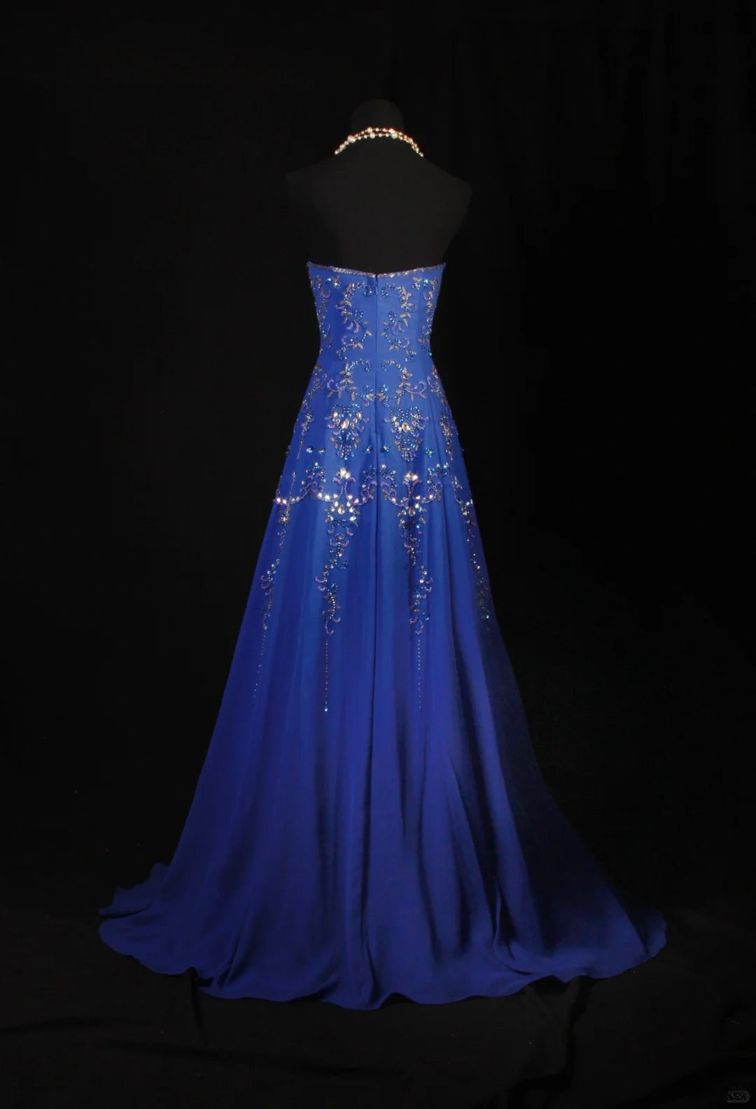 Retro-Stil der 70er und 60er Jahre: A-Linien-Kleid, trägerlos, königsblau mit Strasssteinen, Chiffon, ärmellos, langes Ballkleid, Partykleid AS142