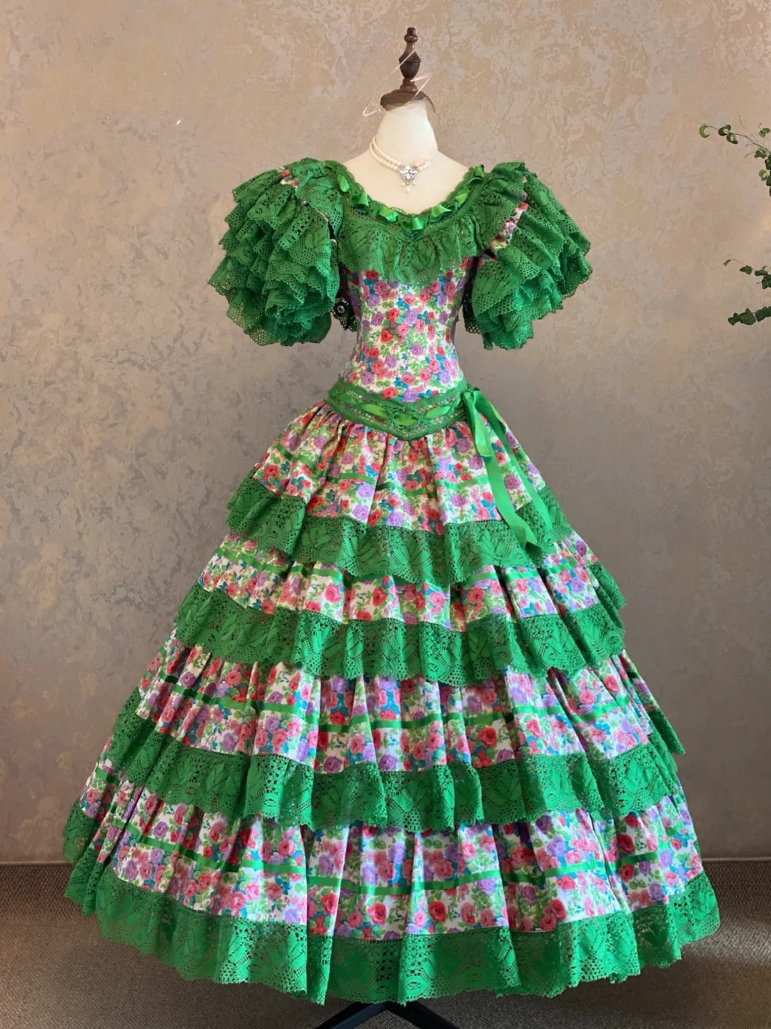Quinceanera Dress V Neck Green With Lace Tiered Floor Length Ball Gown Sweet 15 15th Birthday Gown RB9106