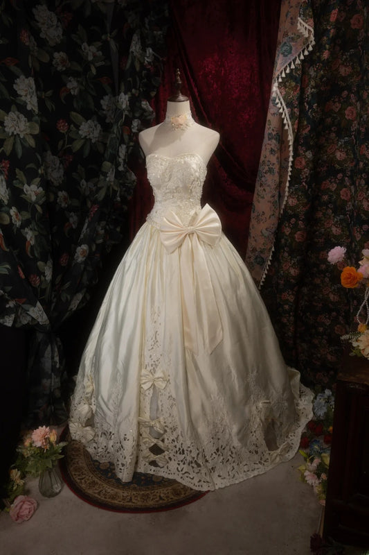 Vintage Ball Gown Sweetheart Taffeta 1950s Cream Ivory Appliqued With Bow Long Autumn Winter Bridal Dress Wedding Dresses RB8292