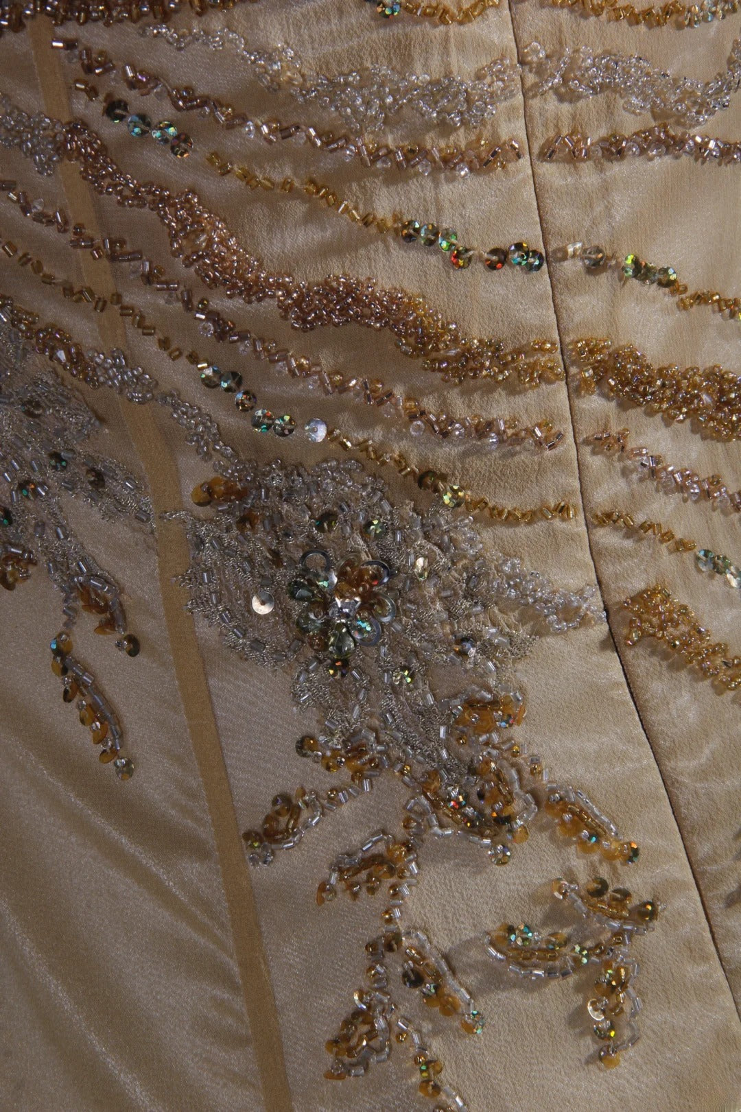 Funkelnde Ballkleider im ästhetischen Meerjungfrauen-Stil mit Neckholder in Champagner mit Perlen – Inspiration für ein beeindruckendes langes, formelles Partykleid für Teenager und Gymnasiasten AS159
