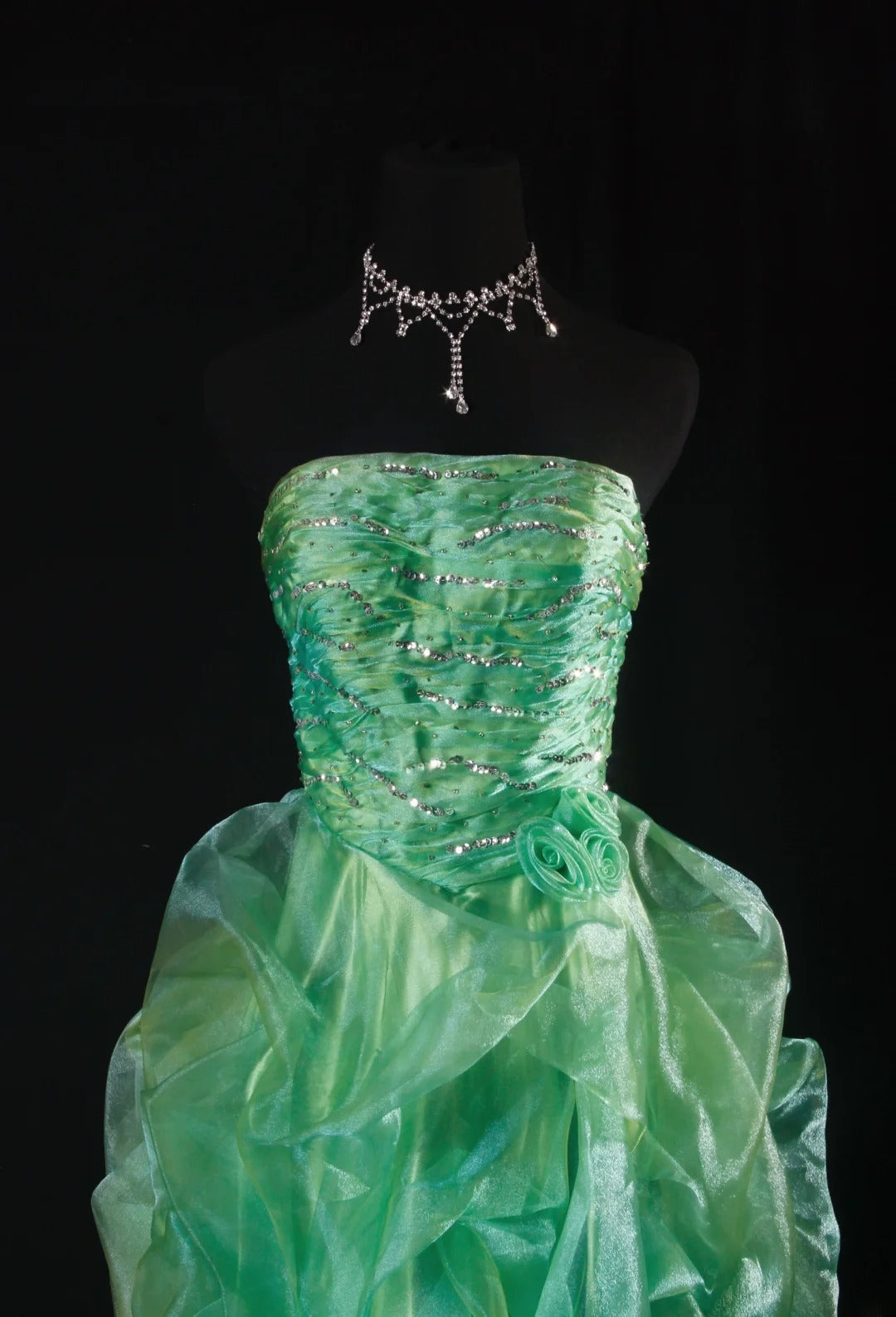 Robe de bal chic sans bretelles verte courte pour un 16e anniversaire, robe de cocktail en organza AS165