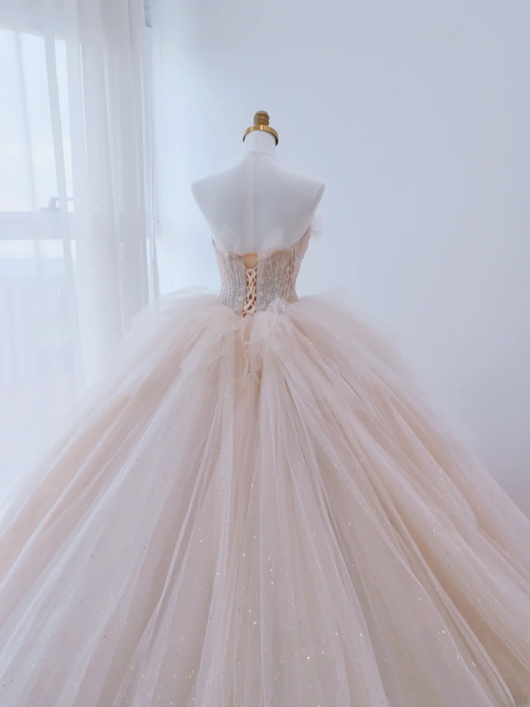 Robe de bal bustier rose clair unique, ornée de perles à plusieurs niveaux, longue, idéale pour une quinceañera, un anniversaire de 15 ou 16 ans (AS166)