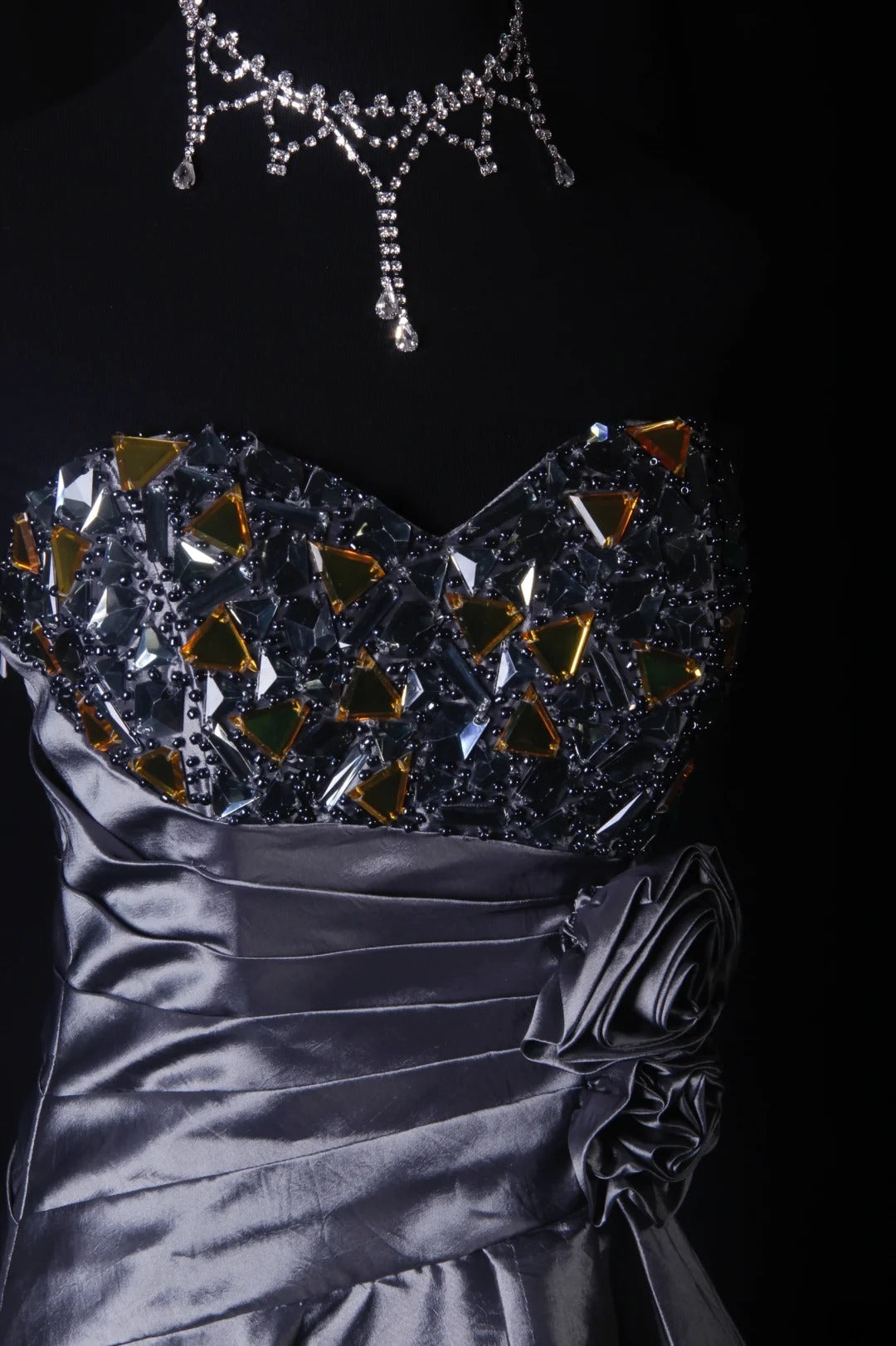 Funkelnde Ballkleider, ästhetisches, trägerloses Etuikleid in Grau mit Perlen, inspirierendes, halbformelles Partykleid für Teenager und Gymnasiasten AS168