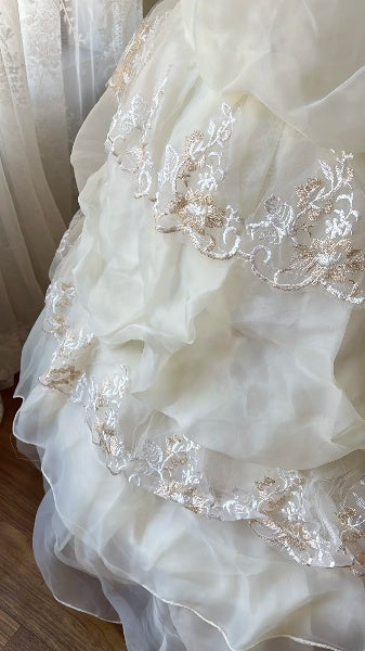 Elegantes langes Sweet-16-Kleid mit herzförmigem Ausschnitt, gelbes Ballkleid, Festkleid für den sechzehnten Geburtstag, RC0533