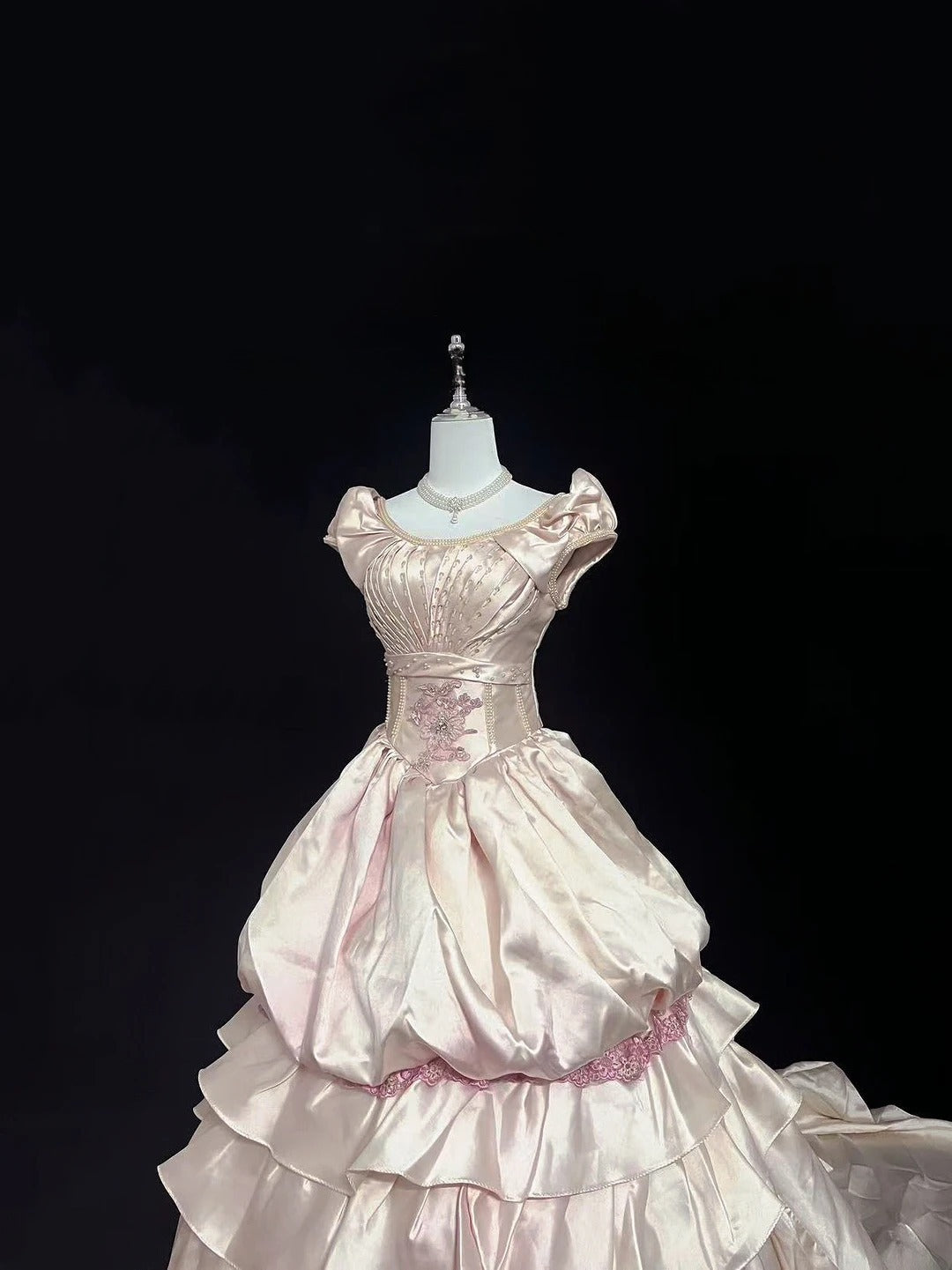 Princess Ball Gown Boat Light Pink Satin With Appliqued Long Quince Dress Voluminous Sweet 16 Sweet Sixteen Outfits Vestido de 15 RB7550