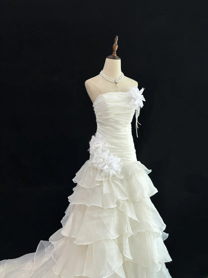 Vintage Mermaid Strapless White With Tiered Layers Chiffon Brides Gown Bridal Dress Wedding Dresses Style RB7572