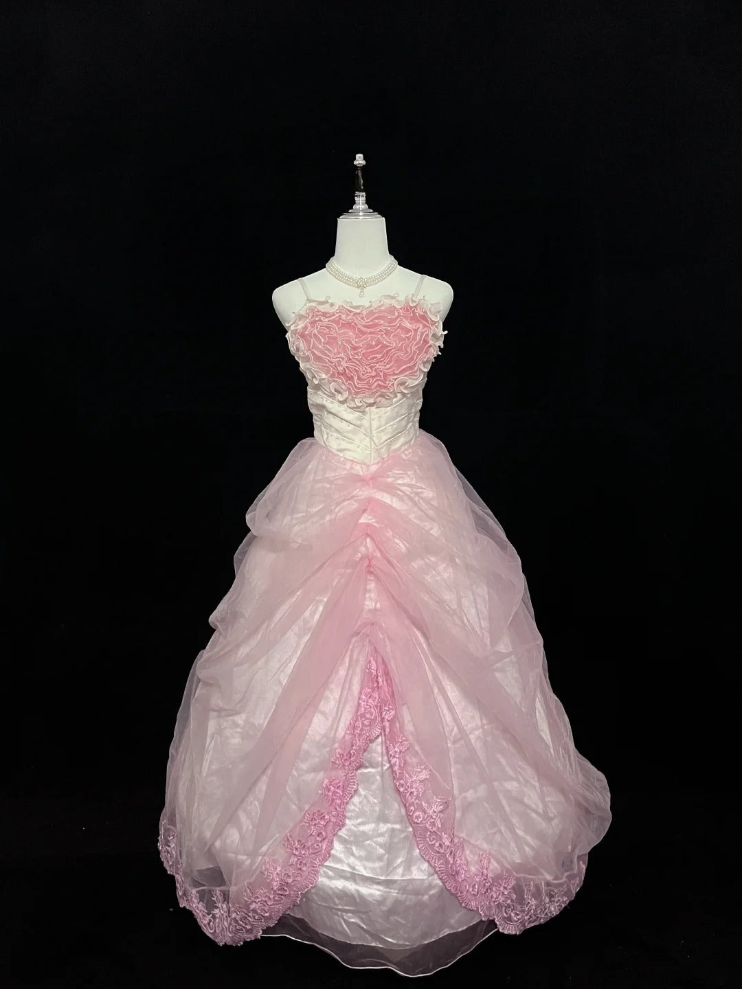 Cute Ball Gown Spaghetti Straps Pink With Lace Ruffles Tiered Long Quince Dress Voluminous Sweet 16 Sweet Sixteen Outfits Vestido de 15 RB7573