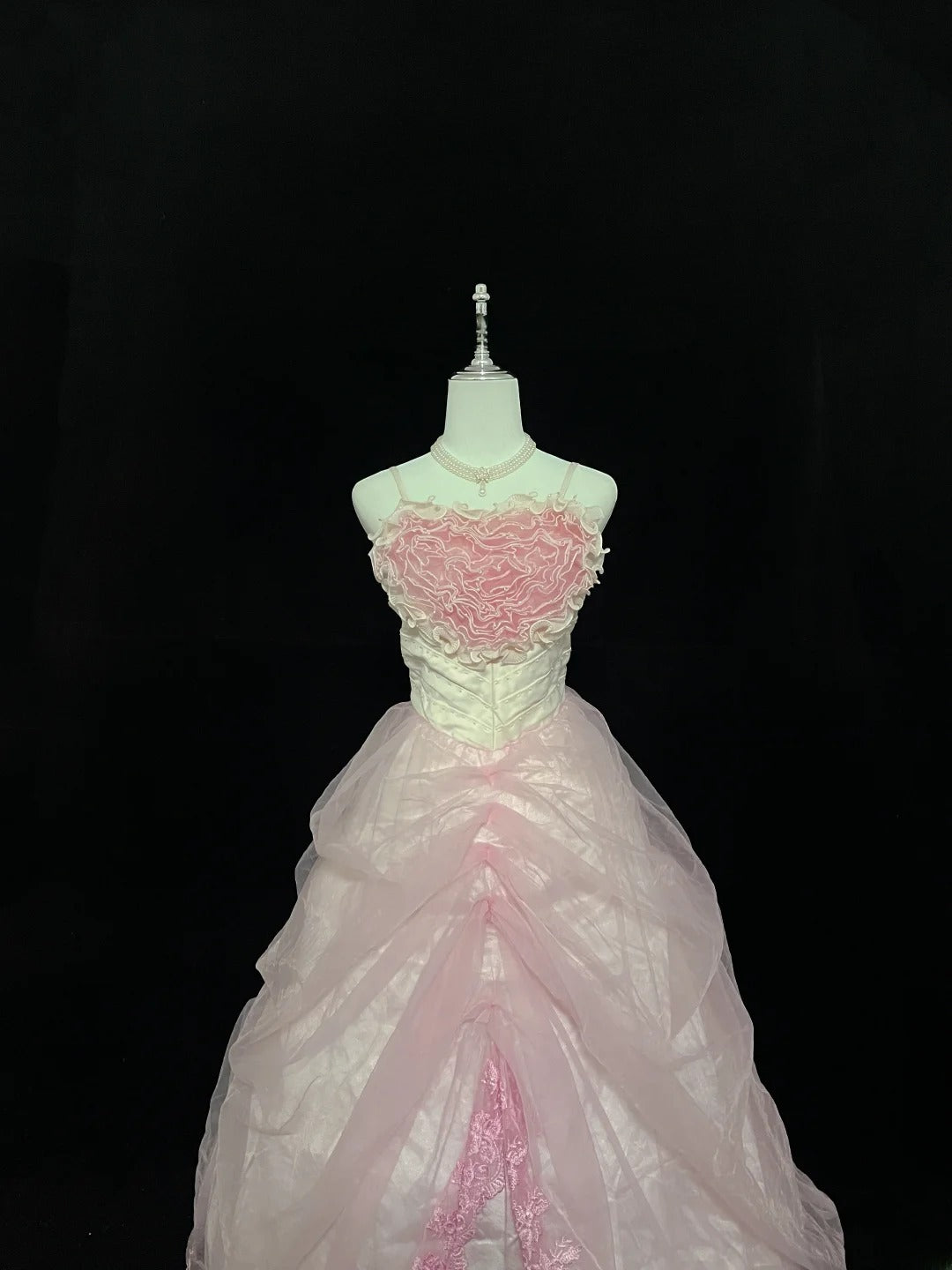 Cute Ball Gown Spaghetti Straps Pink With Lace Ruffles Tiered Long Quince Dress Voluminous Sweet 16 Sweet Sixteen Outfits Vestido de 15 RB7573