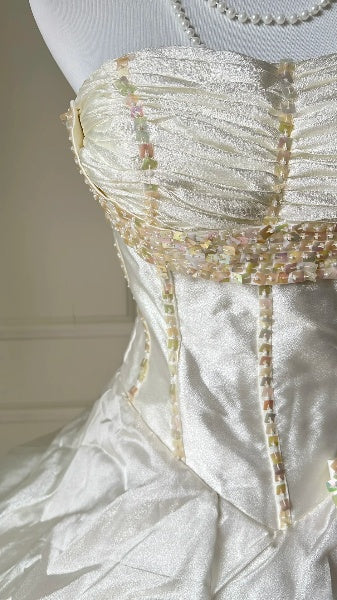 Chic Wedding Dress Ball Gown Strapless White Satin With Gold Beading Summer Bridal Gown RC0541