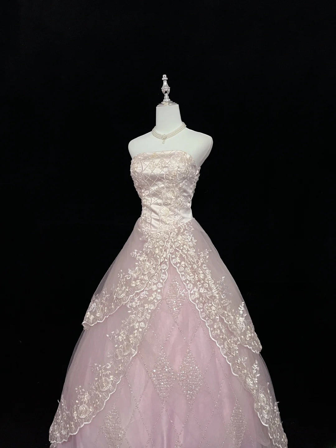 Cute Ball Gown Strapless Pink Tulle With Lace Appliqued Long Quince Dress Voluminous Sweet 16 Sweet Sixteen Outfits Vestido de 15 RB7579