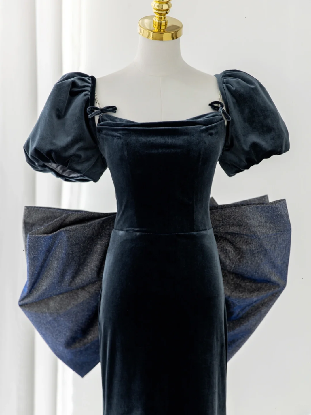 Robe de bal sirène sexy à fines bretelles en velours bleu marine, style tendance pour adolescentes, robe de soirée, robe de bal AS180