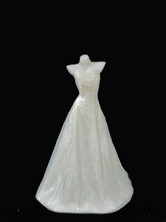 Classy Ball Gown Strapless White With Appliqued Lace Brides Gown Bridal Dress Long Poofy Wedding Dresses RB5789