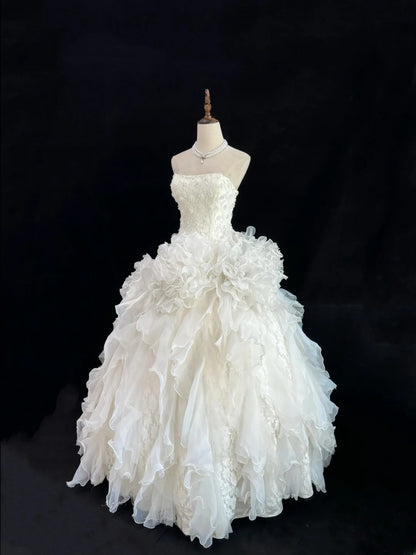 Cute Ball Gown Strapless White With Tiered Layers Long Prom Dress Tulle Sweet 16 Sweet Sixteen Outfits Vestido de 15 RB7587