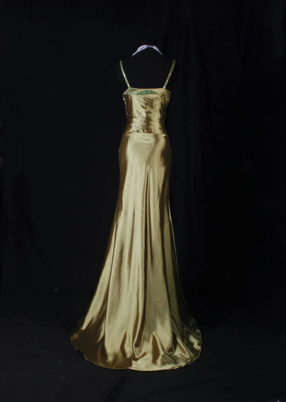 Robe de soirée sirène chic à fines bretelles en satin vert ornée de perles et de sequins, longue et élégante, idéale pour les bals de fin d'année et les dîners entre amies (AB2186).