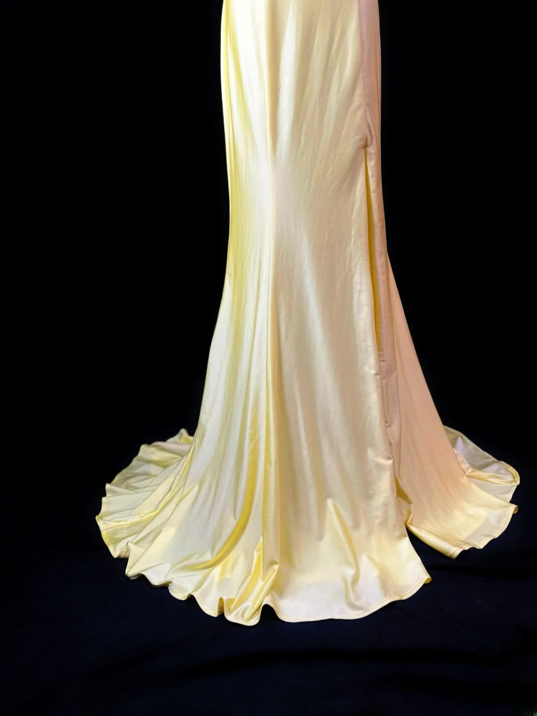 Vintage 70s Prom Dresses Mermaid V Neck Yellow Backless Satin With Split Lace Long Party Gown Formal Outfits RB5991