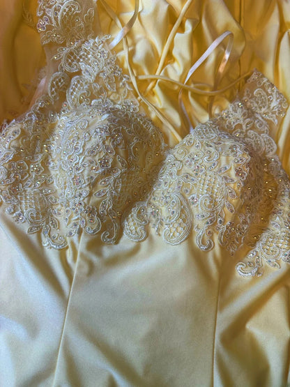 Vintage 70s Prom Dresses Mermaid V Neck Yellow Backless Satin With Split Lace Long Party Gown Formal Outfits RB5991