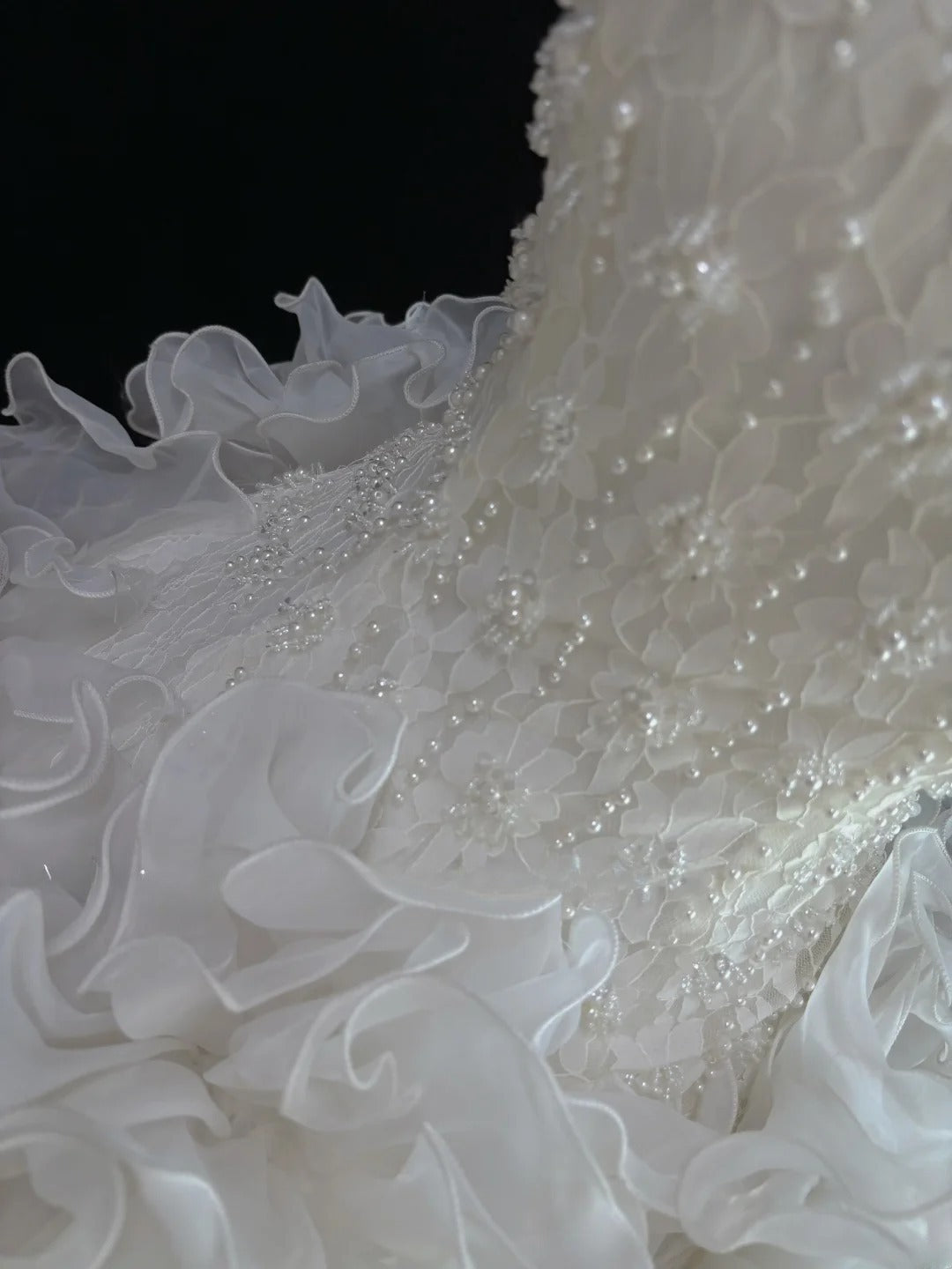 Cute Ball Gown Strapless White With Tiered Layers Long Prom Dress Tulle Sweet 16 Sweet Sixteen Outfits Vestido de 15 RB7587