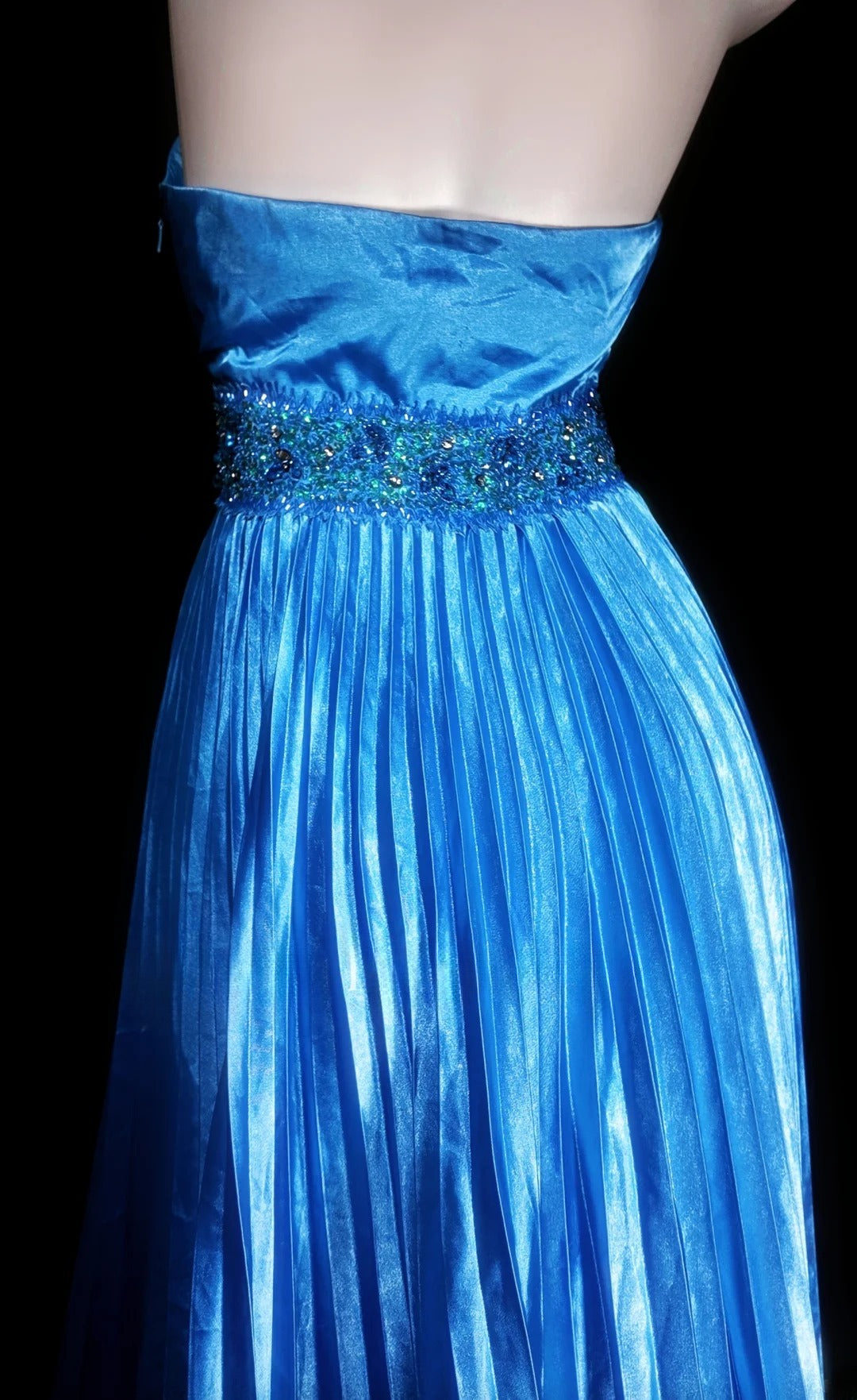 Blue Prom Dress Inspo A Line Halter Satin With Beading Modest Long Formal Party Gown RB9978