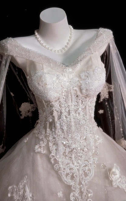 Vintage Wedding Dress Ball Gown Off Shoulder Appliques White With Lace Bridal Gown for Big Day RB9977