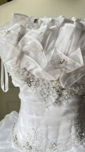 Sweet 15 Quinceanera Dress Ball Gown Strapless White With Tiered Beading Long 15th Birthday Gown RC0554
