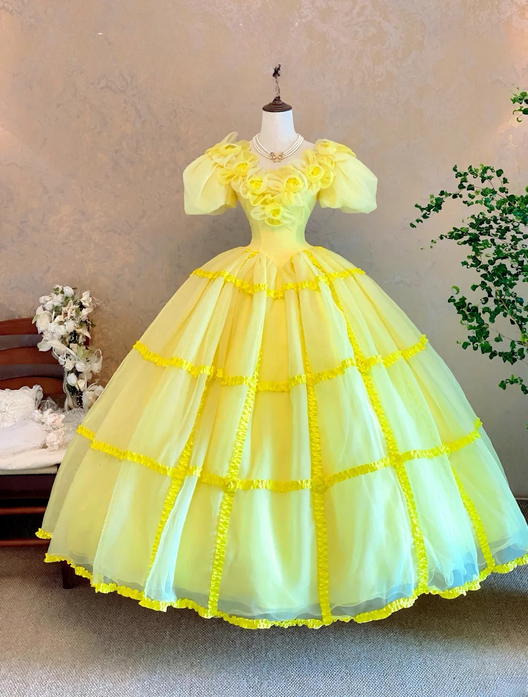 Quinceanera Dress Yellow V Neck With Flowers Floor Length Ball Gown Sweet 15 15th Birthday Gown RB9130