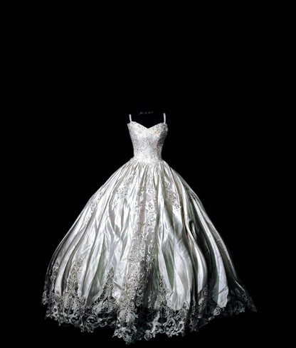 Ball Gown Straps Silver Gray Long Quinceanera Dresses With Lace For Sweet 15 15 Anos Celebration Birthday Formal Gown RB8852