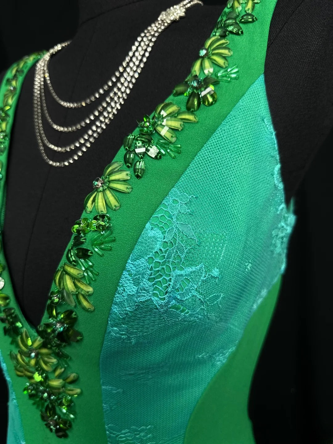 Vintage 80s Prom Dresses Mermaid V Neck Green Lace With Beading Long Party Gown Formal Outfits RB6002