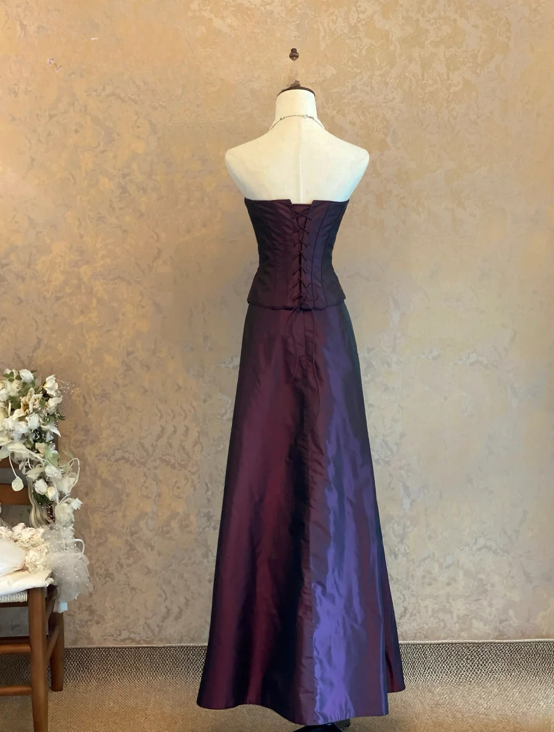 Elegant A line Strapless Burgundy Satin Prom Dress Floor Length For Women Evening Party Gown RB9132