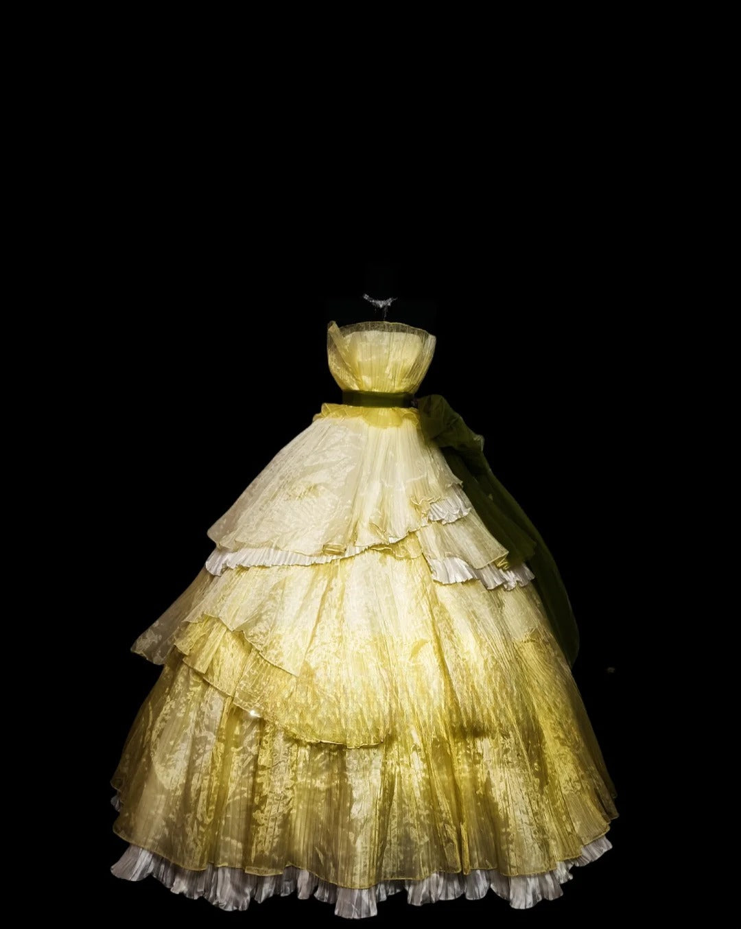 Ball Gown Strapless Yellow Tulle Long Quinceanera Dresses With Lace For Sweet 15 15 Anos Celebration Birthday Formal Gown RB8856