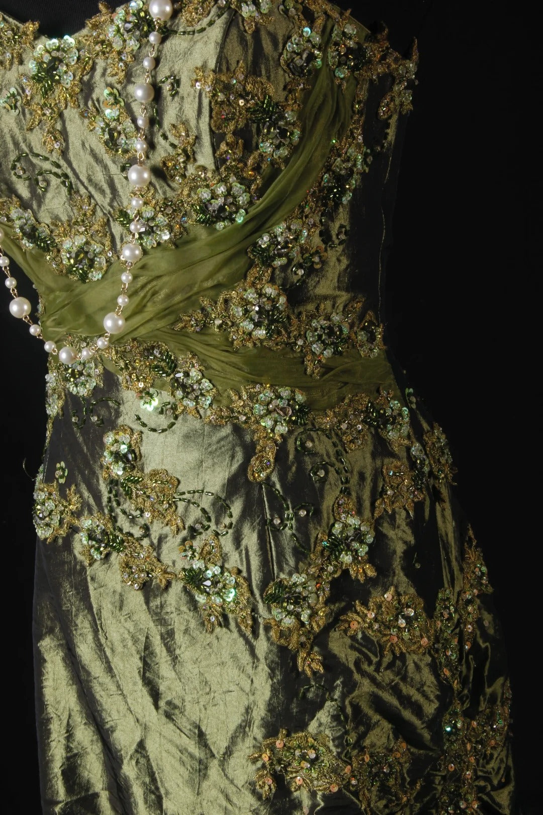 Robe de soirée sirène vintage années 1950 en taffetas vert olive ornée de perles, longue et élégante, style années 1950, AS211