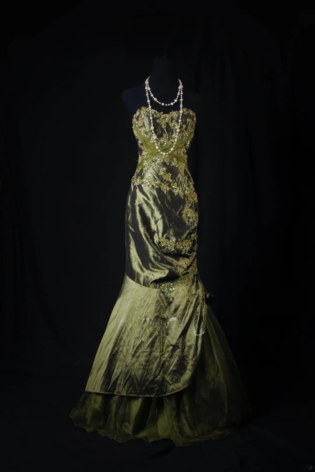 Robe de soirée sirène vintage années 1950 en taffetas vert olive ornée de perles, longue et élégante, style années 1950, AS211