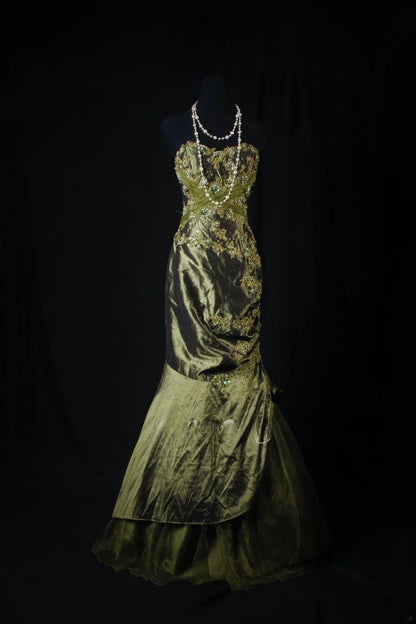 Robe de soirée sirène vintage années 1950 en taffetas vert olive ornée de perles, longue et élégante, style années 1950, AS211