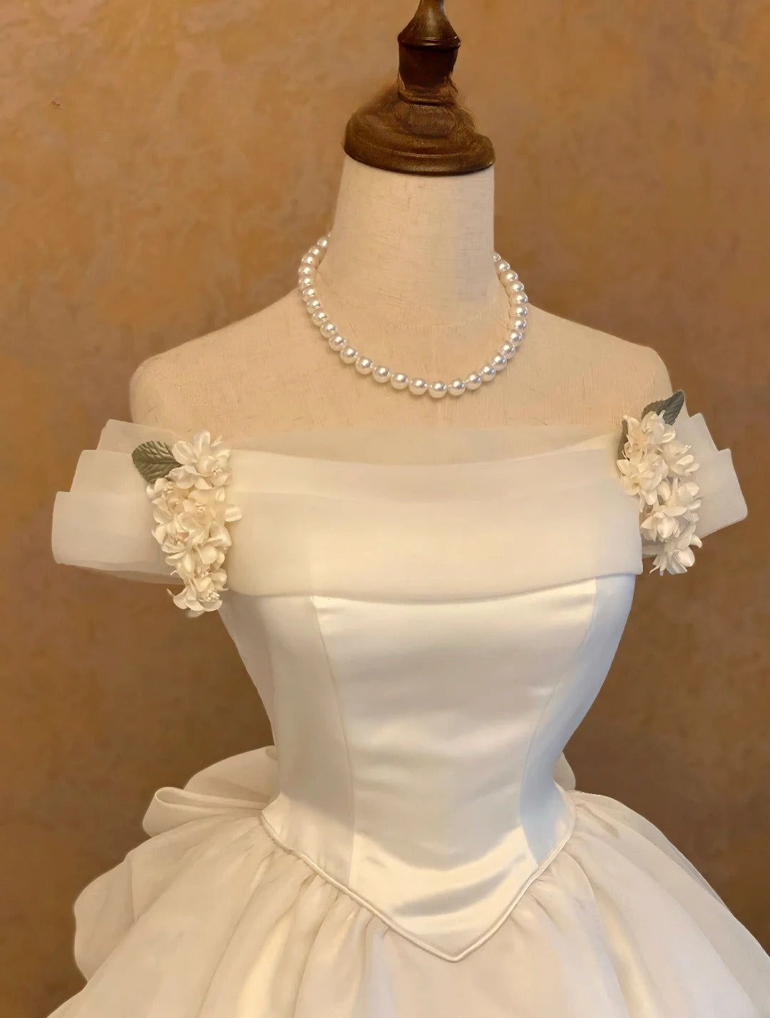 Elegant Floor Length Wedding Dress Classic White With Sleeves Off Shoulder Bridal Gown for Big Day RB9137