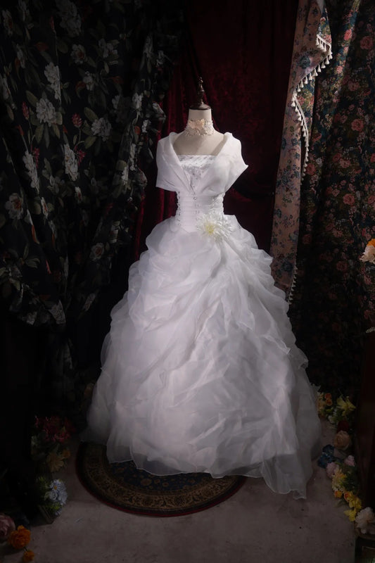 Atemberaubendes schulterfreies Ballkleid mit Perlenstickerei, Weiß, 2000er-Stil, mit Cape, geknöpft, tailliert, lang, Herbst/Winter Brautkleid Hochzeitskleider RB8484