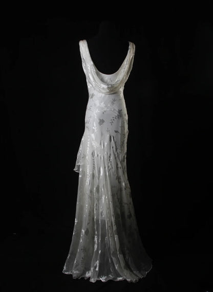 Robe de bal élégante années 1950, style sirène, col bénitier, en mousseline gris argenté ornée de perles, robe de soirée longue vintage AS213
