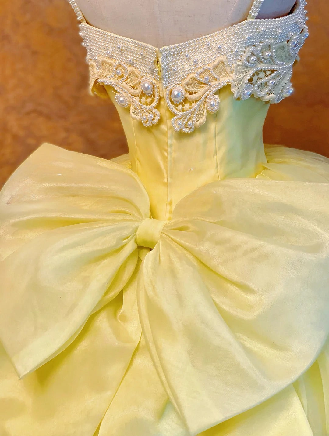 Quinceanera Dress Yellow Spaghetti Straps With Bow Pearls With Train Ball Gown Sweet 15 15th Birthday Gown RB9140