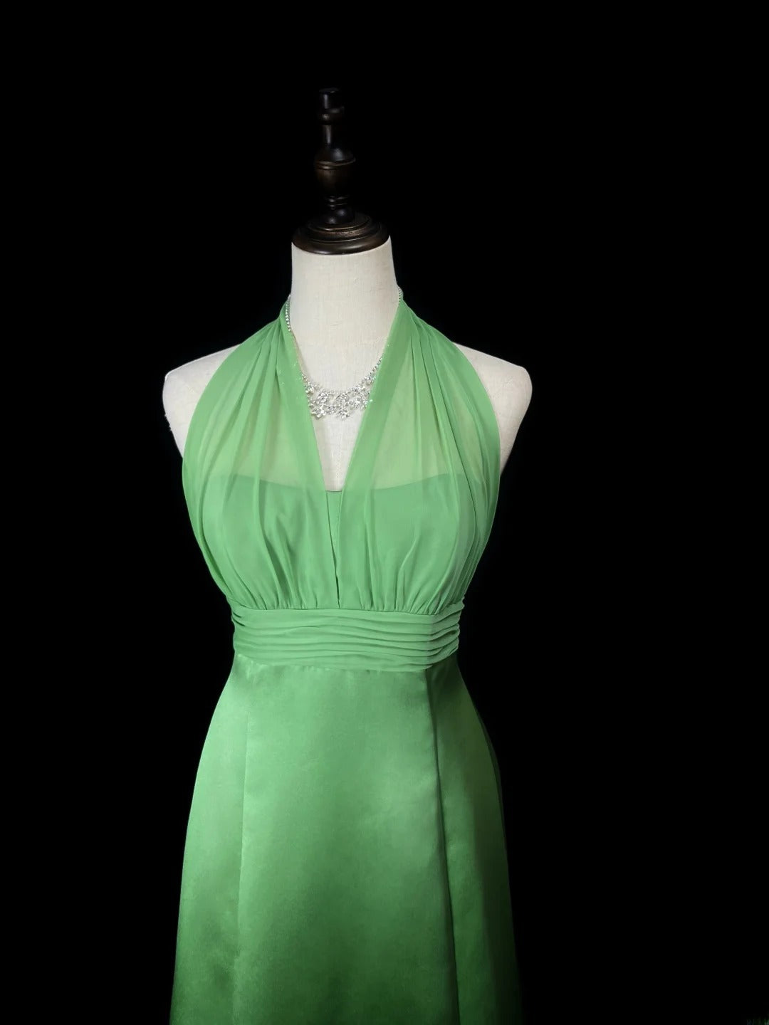 Vintage 90s Prom Dresses A Line Halter Neck Green Chiffon With Folded Long Party Gown Formal Outfits RB6018