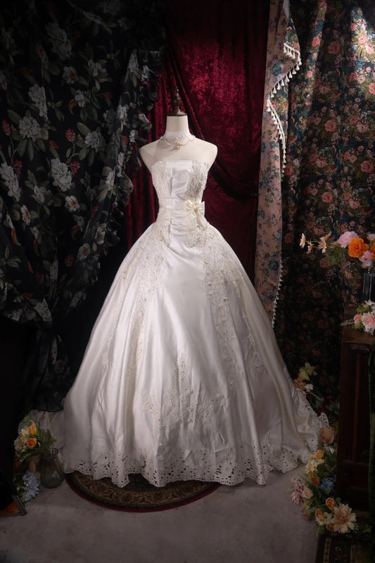 Wunderschönes trägerloses Ballkleid aus weißer Spitze, 2000er Jahre, mit Applikationen, langes Brautkleid für Herbst und Winter, Hochzeitskleider RB8495