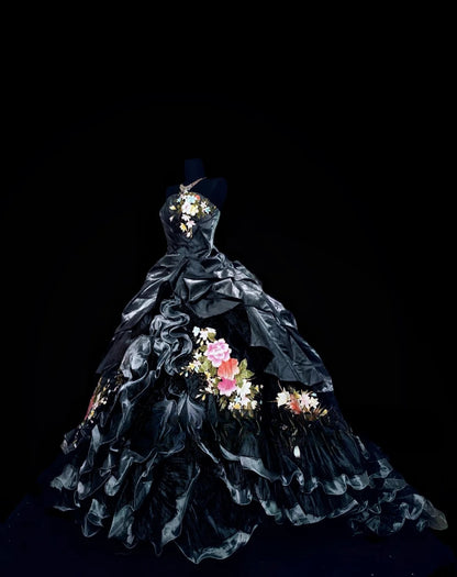 Ball Gown Strapless Black Satin Long Quinceanera Dresses With Tiered For Sweet 15 15 Anos Celebration Birthday Formal Gown RB8869