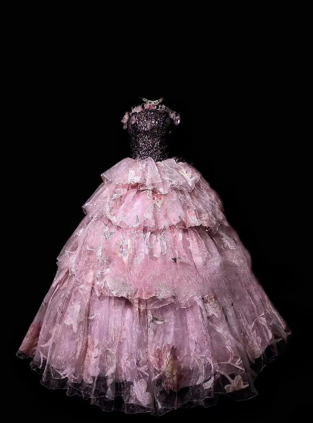 Ball Gown Strapless Pink Tulle Long Quinceanera Dresses With Tiered For Sweet 15 15 Anos Celebration Birthday Formal Gown RB8870