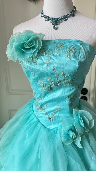 Sweet 15 Quinceanera Dress Ball Gown Strapless Blue Tulle With Tiered Layers Long 15th Birthday Outfits RC0580