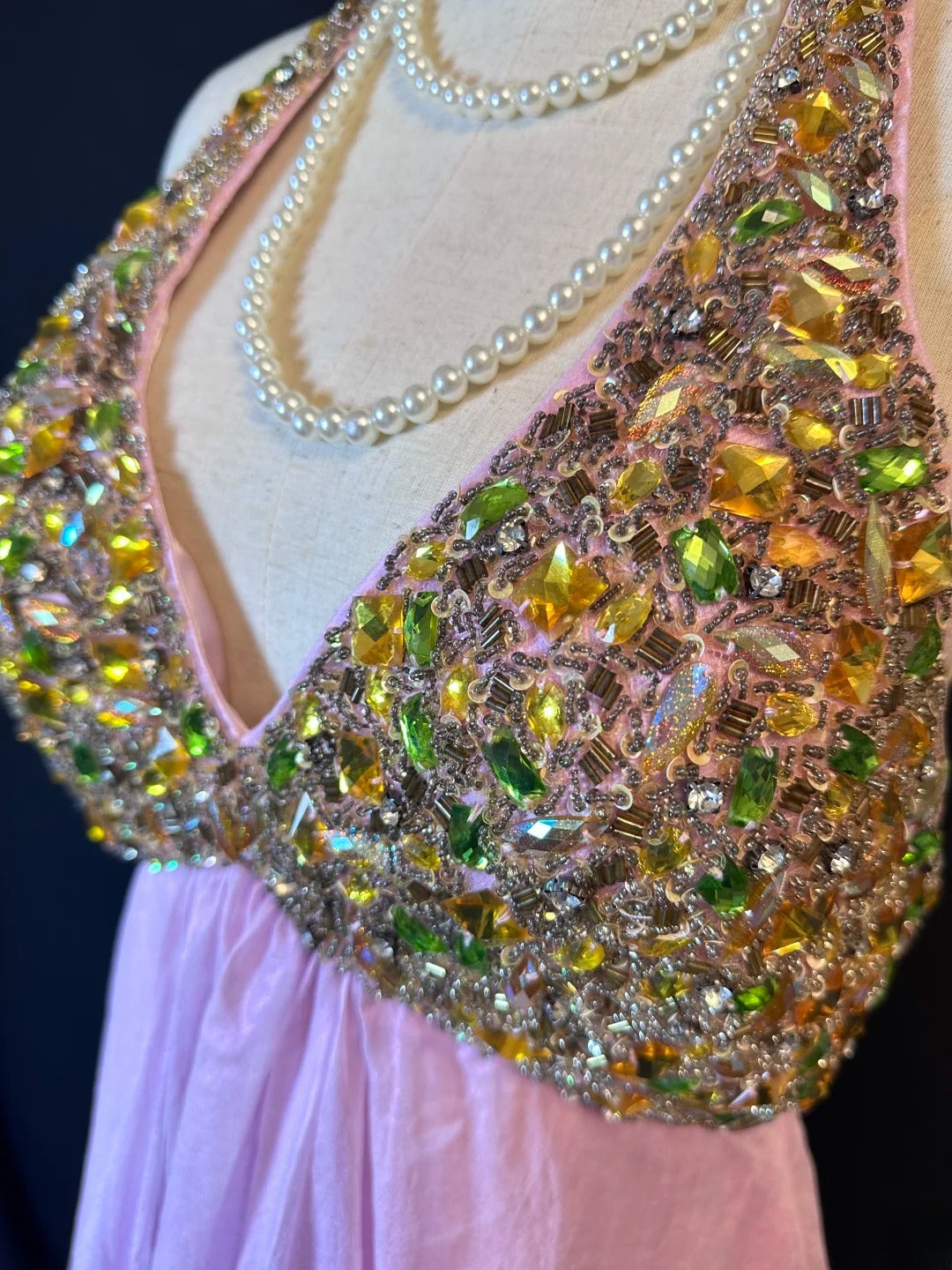Princess A line Halter Pink With Gold Beads 16th Birthday Gown Homecoming Dresses Inspo Hoco Outfits RB6031