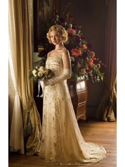 Robe de bal vintage années 50, coupe trapèze, bretelles spaghetti, dentelle champagne, longue et élégante (AS234)