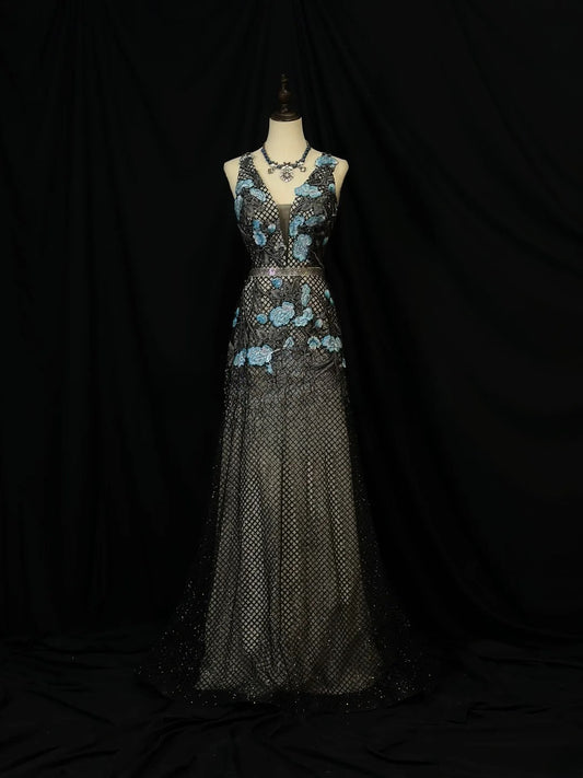 Beautiful Prom Dresses A Line V Neckline Black Lace With Backless Appliqued Long Formal Outfits RB6090