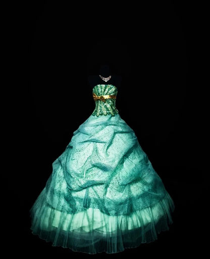 Ball Gown Strapless Green Sequin Long Quinceanera Dresses With Ruffled For Sweet 15 15 Anos Celebration Birthday Formal Gown RB8876
