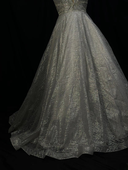 Beautiful Prom Dresses Ball Gown V Neckline Silver Gray With Backless Sequin Long Formal Outfits RB6091