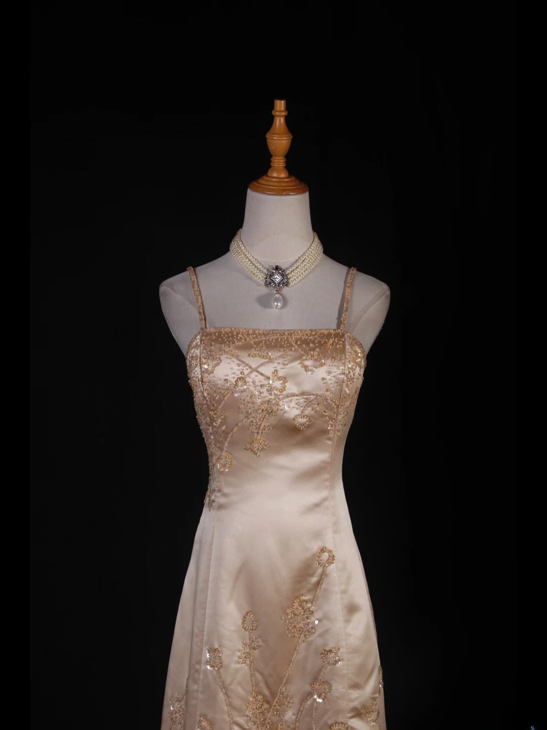 Robe de bal élégante années 1950, sirène, bretelles spaghetti, champagne, longue robe de soirée ornée de perles AS241